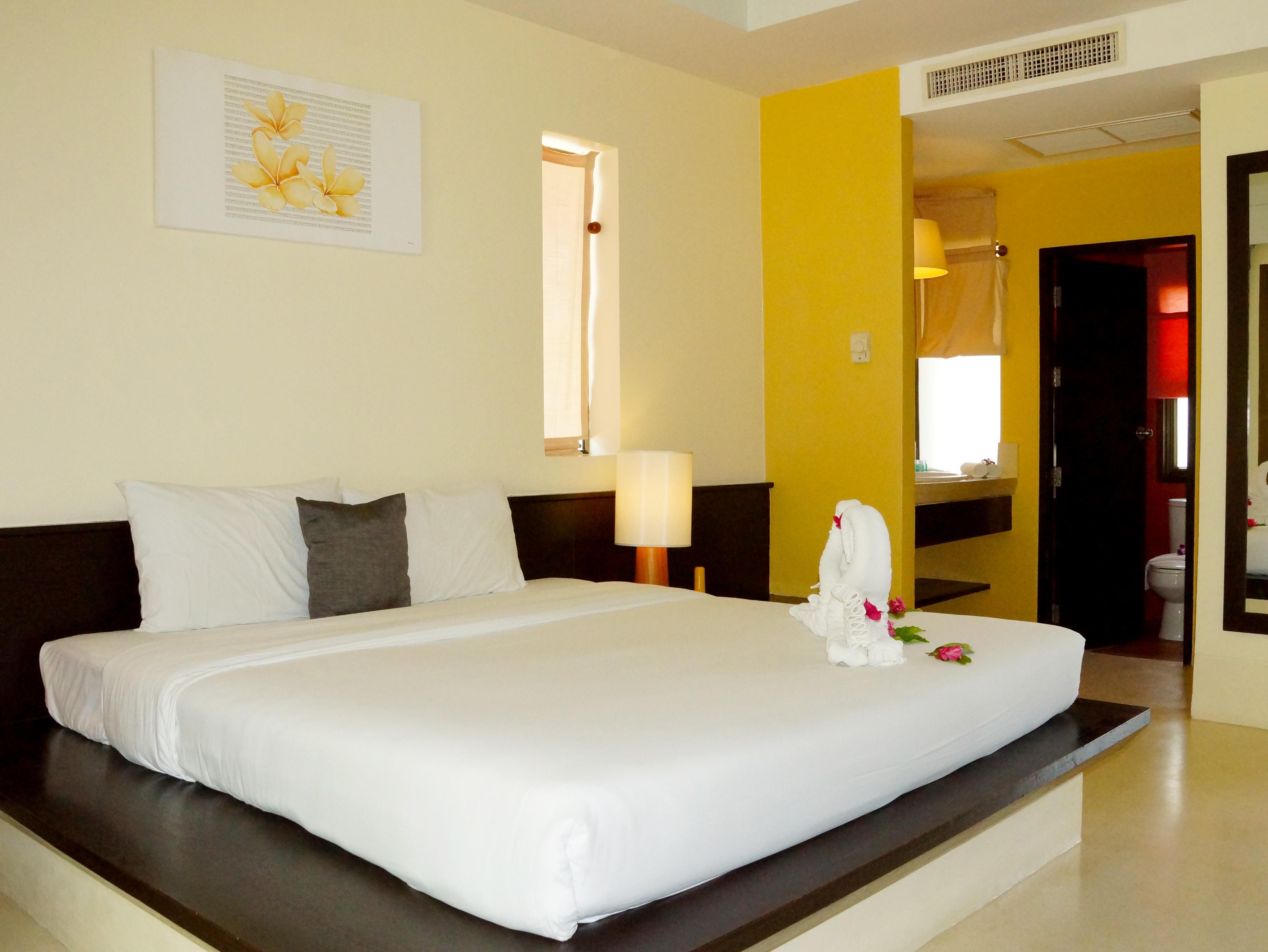 Palm Galleria Resort Khao Lak Exterior photo