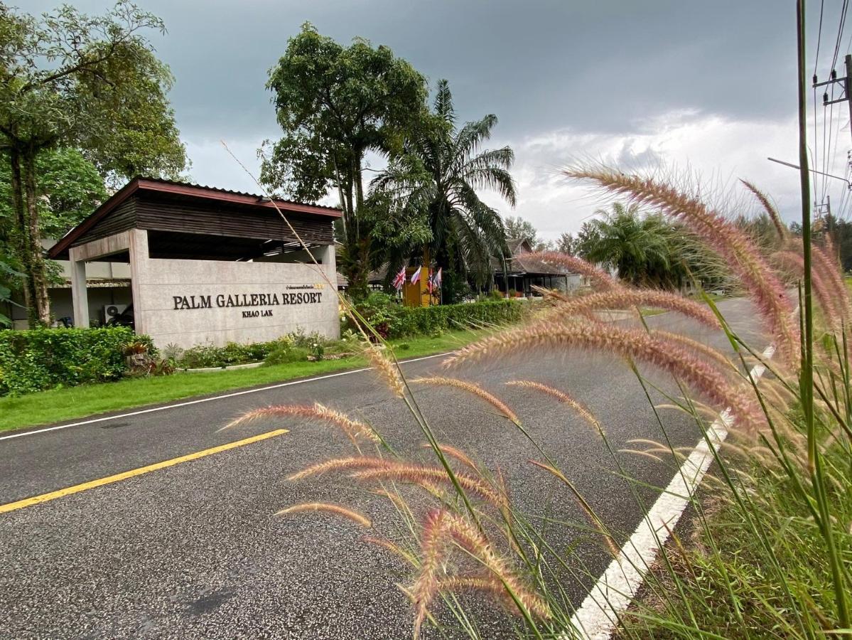 Palm Galleria Resort Khao Lak Exterior photo