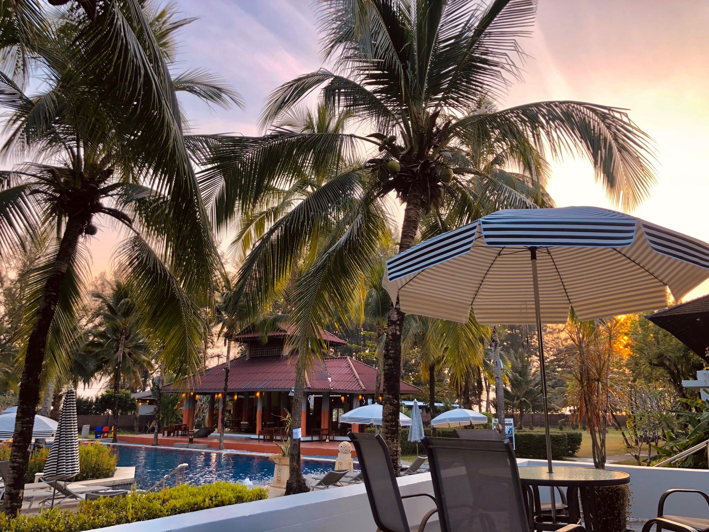 Palm Galleria Resort Khao Lak Exterior photo