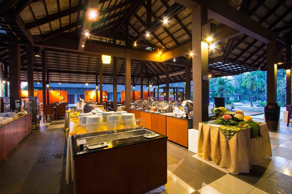 Palm Galleria Resort Khao Lak Exterior photo