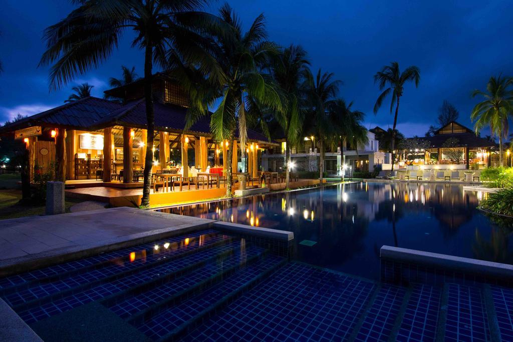 Palm Galleria Resort Khao Lak Exterior photo