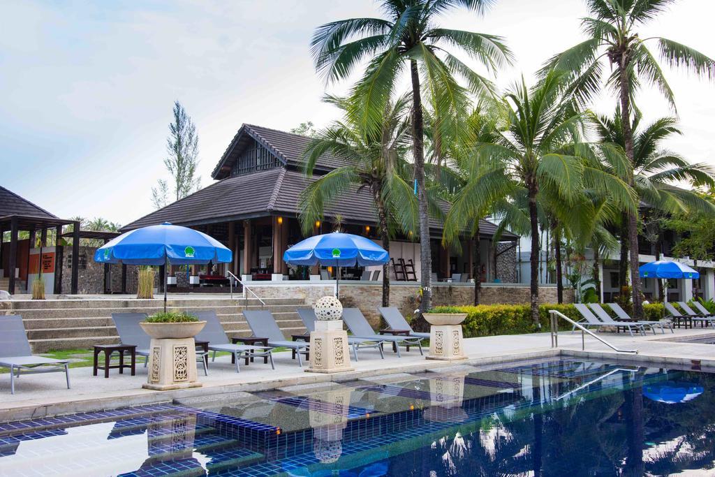 Palm Galleria Resort Khao Lak Exterior photo