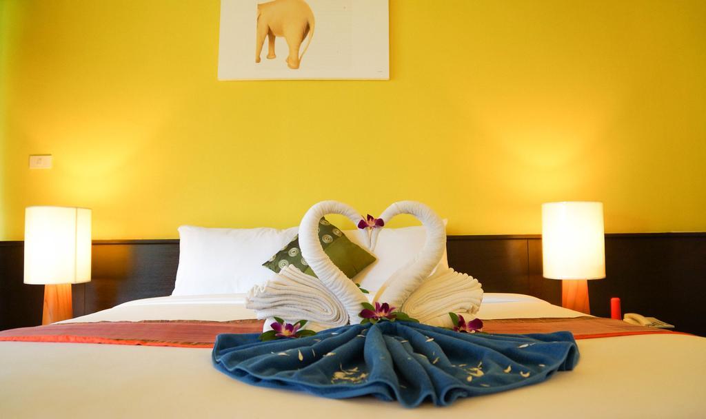 Palm Galleria Resort Khao Lak Exterior photo