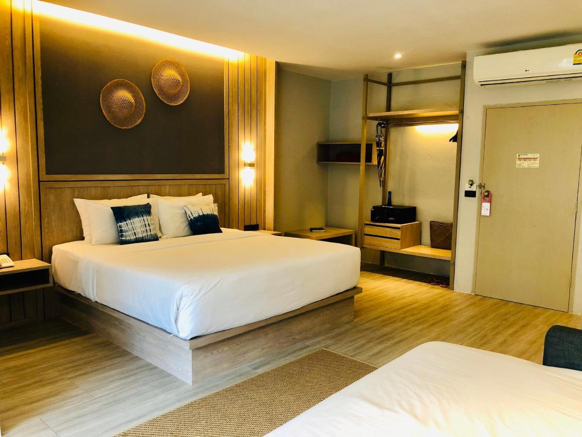 Palm Galleria Resort Khao Lak Exterior photo